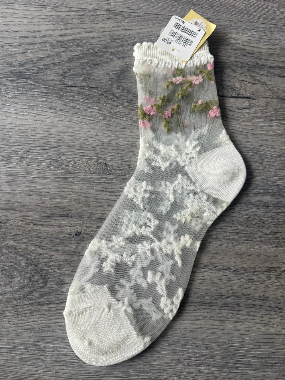 Sheer Floral Quarter Socks